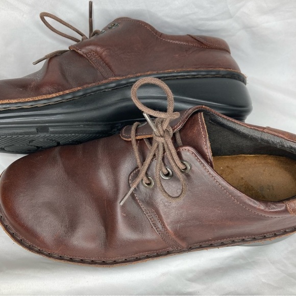 Naot Oxford leather shoes main image 4
